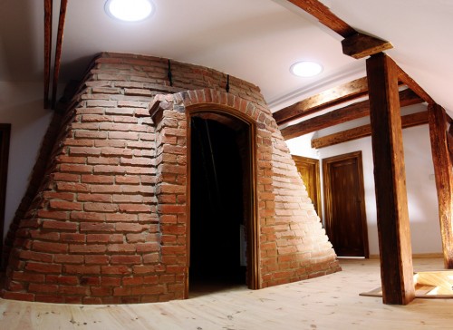 EmcH_architektura_Wor_bab_01.jpg