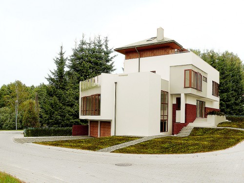 House-02.jpg